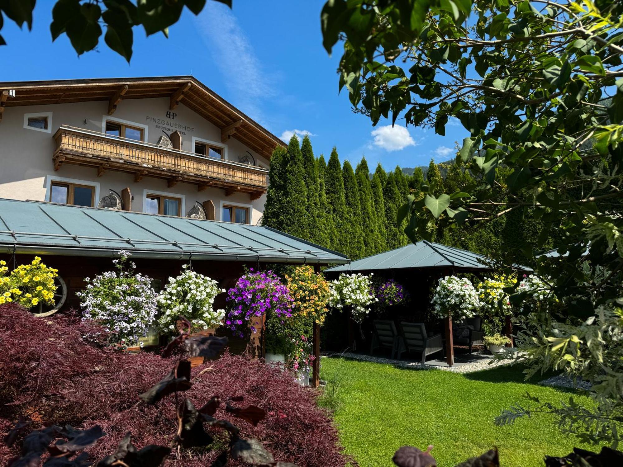 Boutique Hotel Pinzgauerhof Kaprun Exterior foto