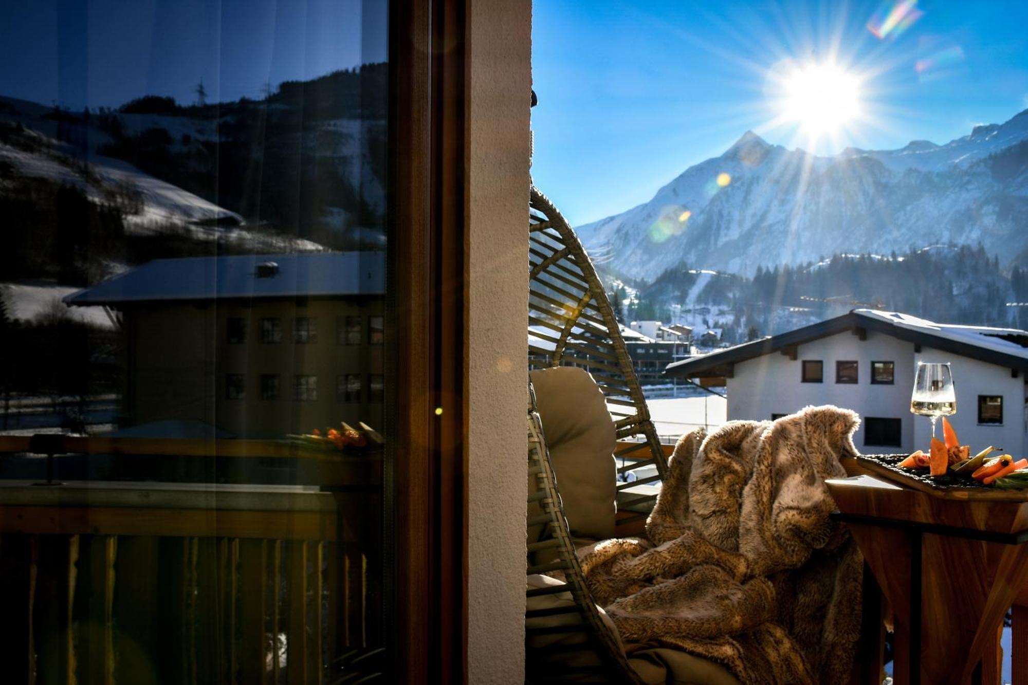 Boutique Hotel Pinzgauerhof Kaprun Exterior foto